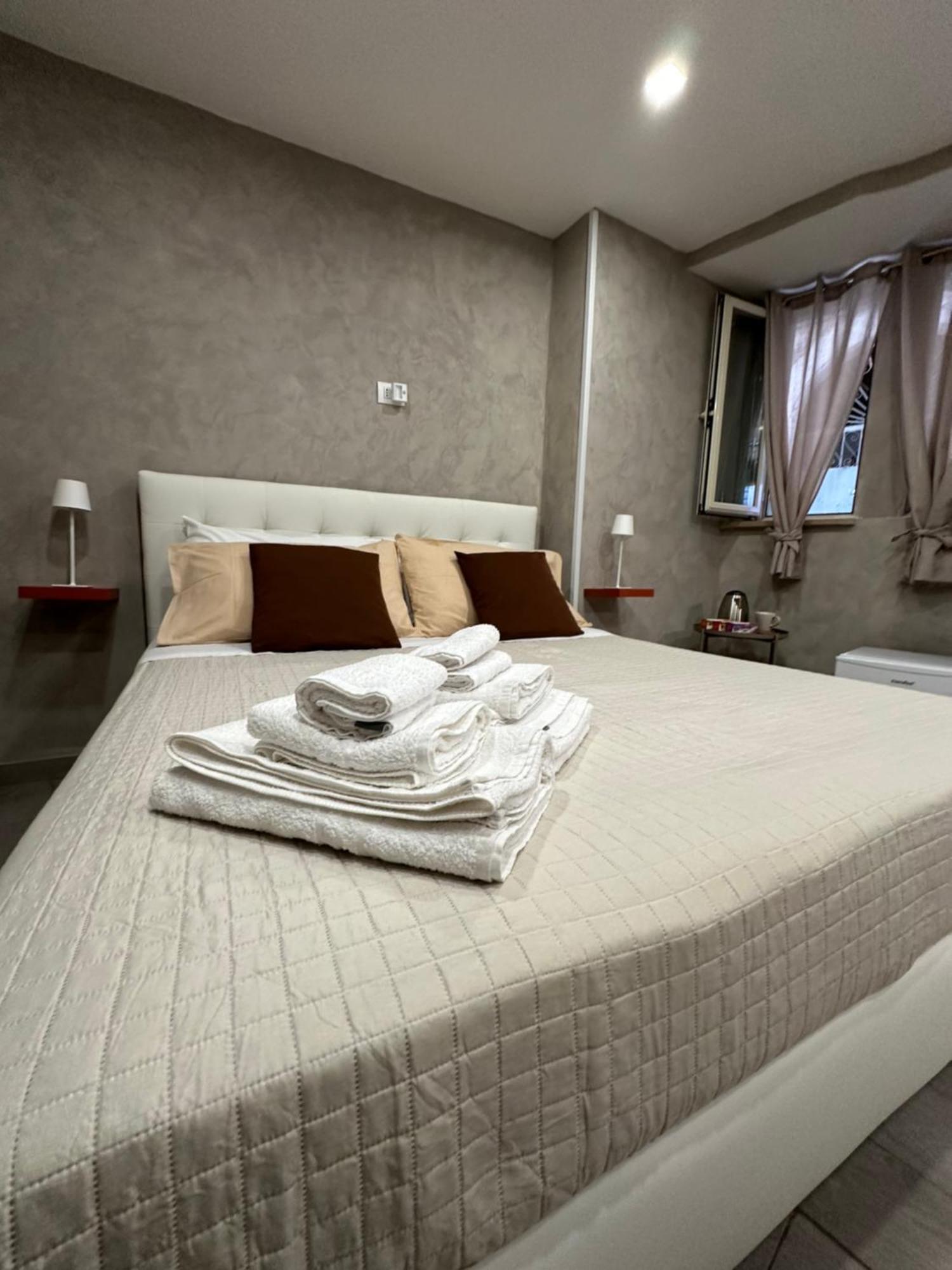Carlotta'S Home 18 Naples Luaran gambar