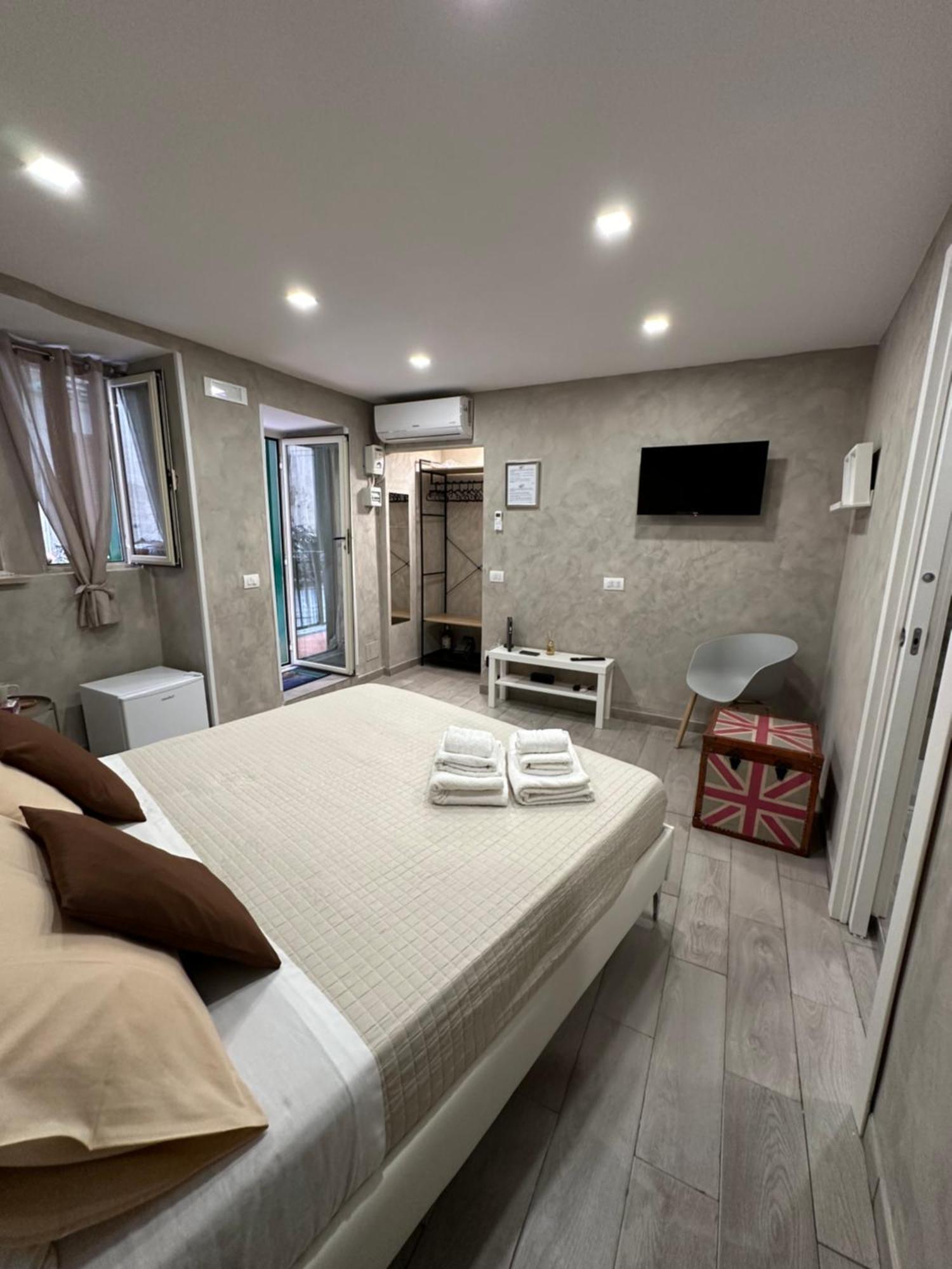 Carlotta'S Home 18 Naples Luaran gambar