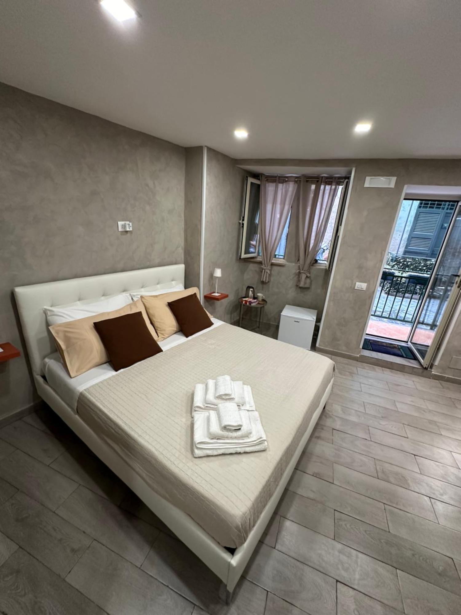Carlotta'S Home 18 Naples Luaran gambar